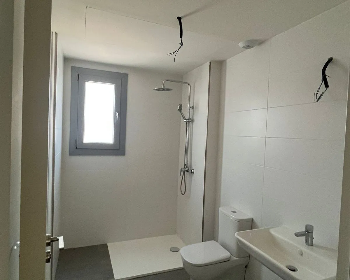 c52b46e5-4141-4aef-85b0-be234bb29ef0