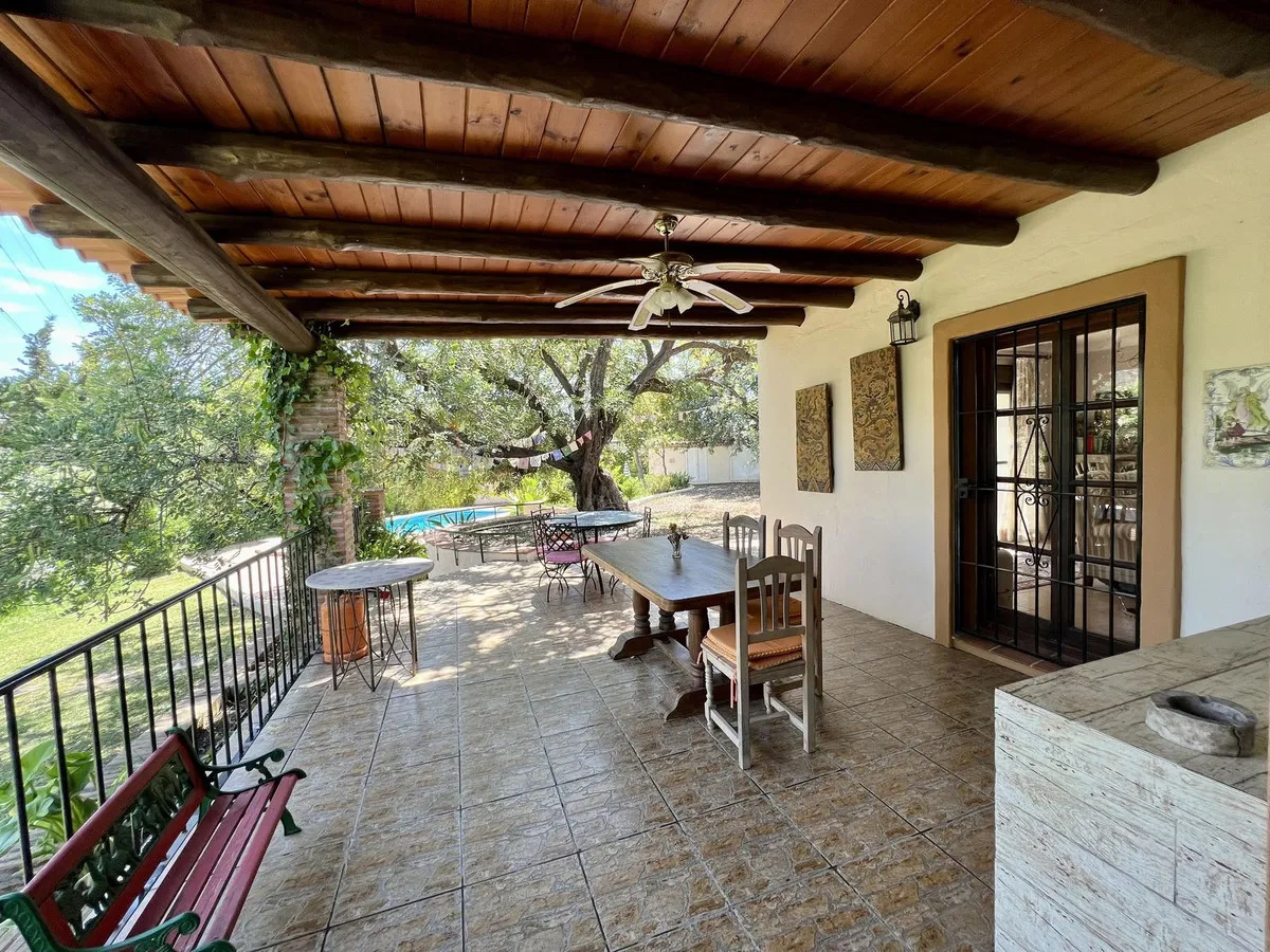 e195ea2a-ff68-4d60-a84c-8423b3ef16b3