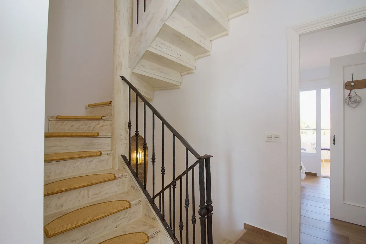 8bd8225f-7b7f-44bb-a6b2-1e29f338f80d