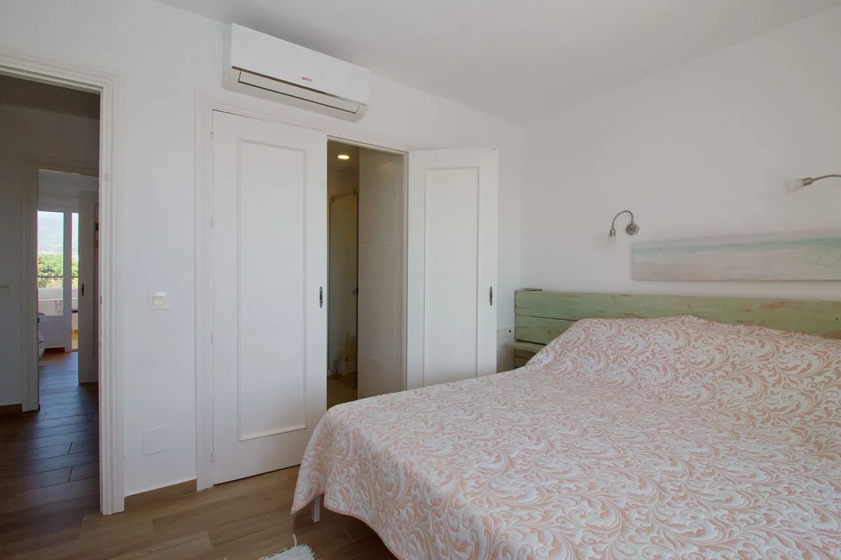 aeb34e2c-fc4e-4597-ac5d-cff7b15175b2