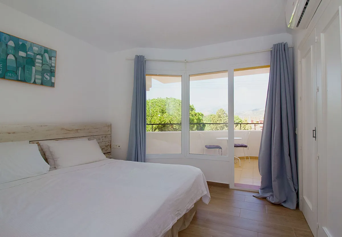 c138a8bf-673a-41b0-b113-8026b5ba34c4