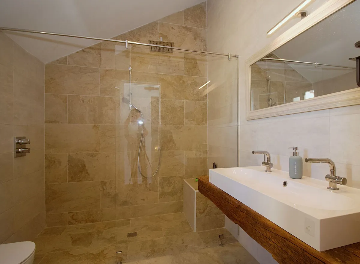 f002fc09-2873-4288-a8b6-944996f40e24