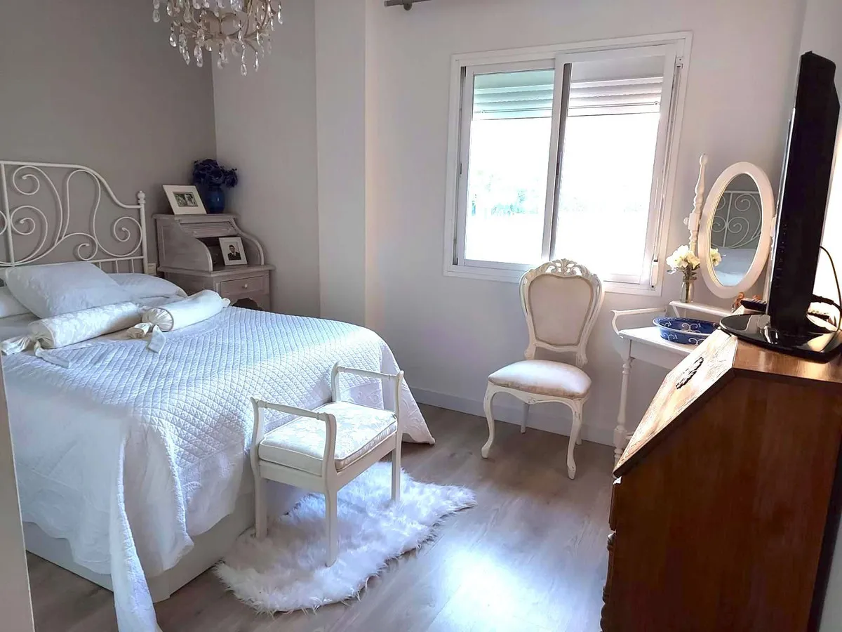 d03586af-0a6b-4280-b75d-74a3370742fc