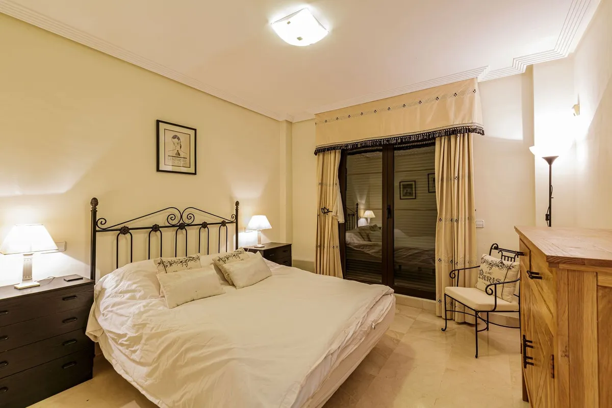 22201749-33c6-47f9-af3d-dc3ef2ec614c