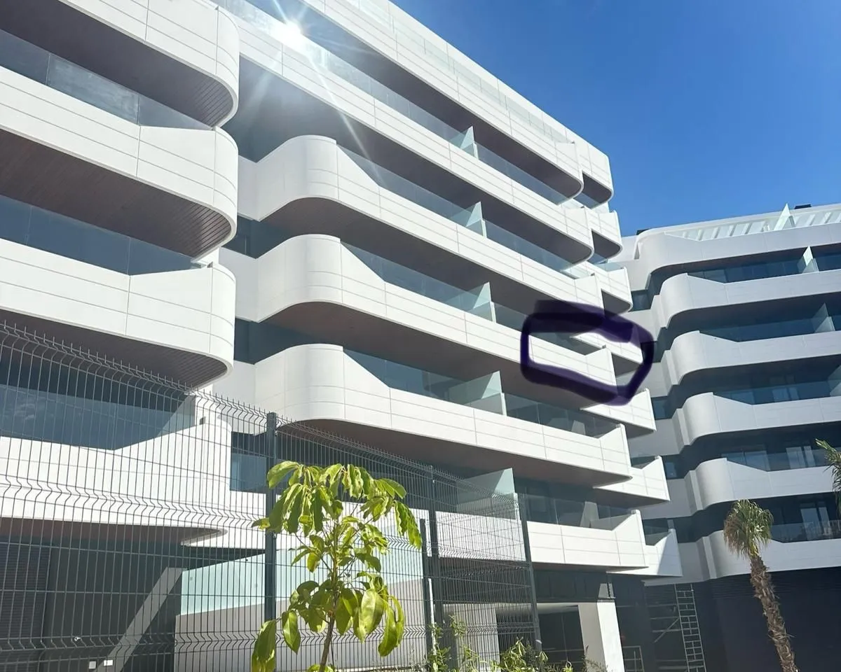 06af11d6-8199-45ca-aae5-b78636eeeadc