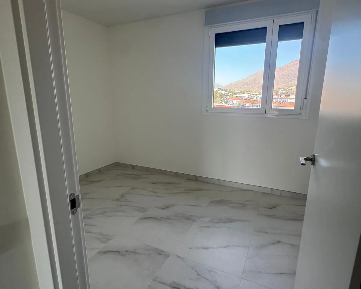 73ed4319-a3ea-4f80-b14f-0ce57e1c566b