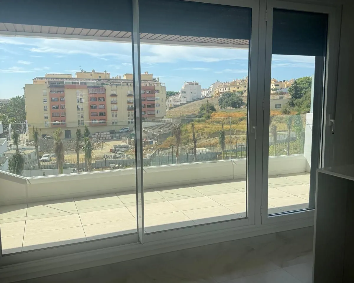 b840128c-ca93-48ae-b42f-7ef73642e134