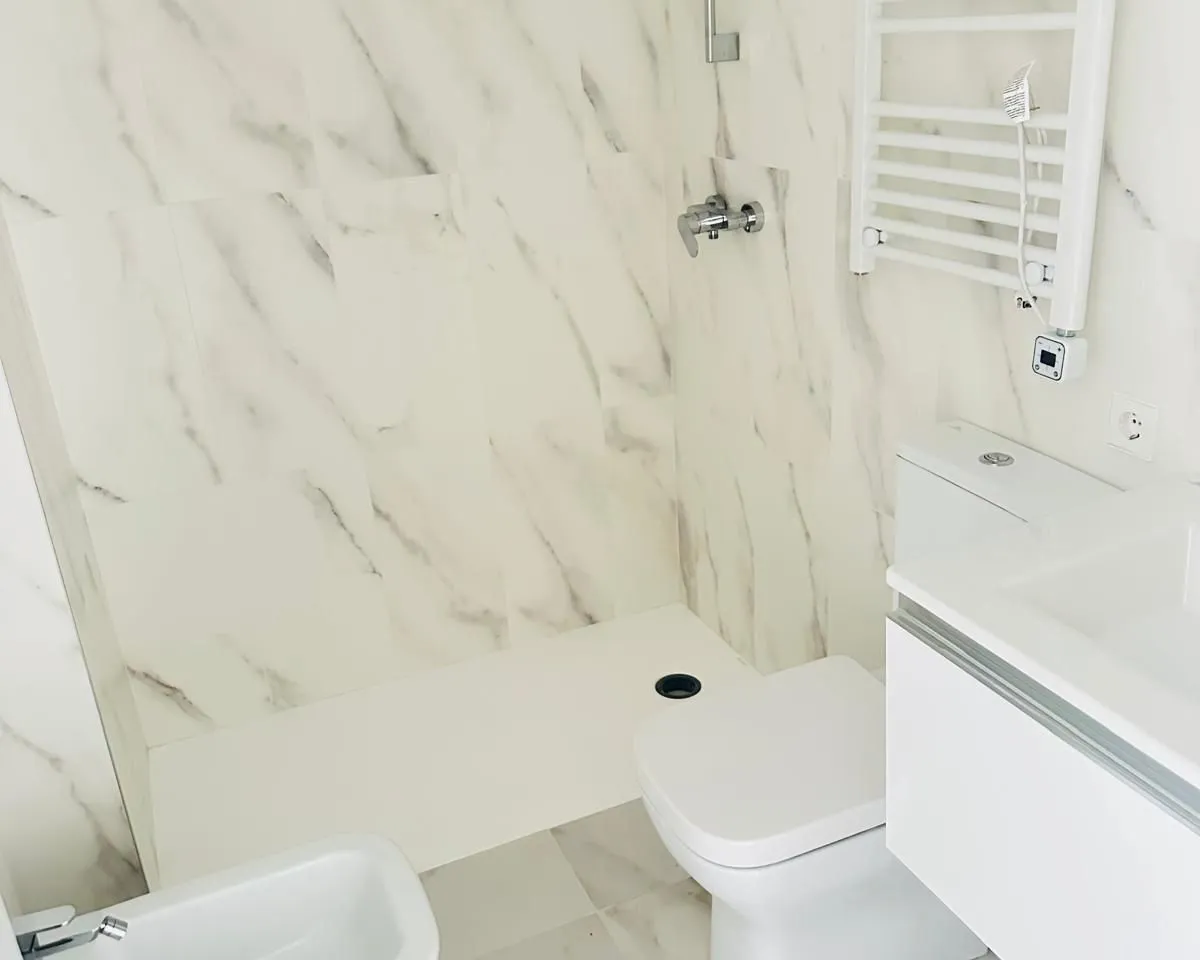 bef3e380-6d26-4871-a607-089c457804e2