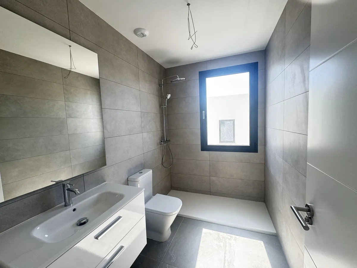 4e59cbc8-6cca-4b4c-9497-049656ed9aab