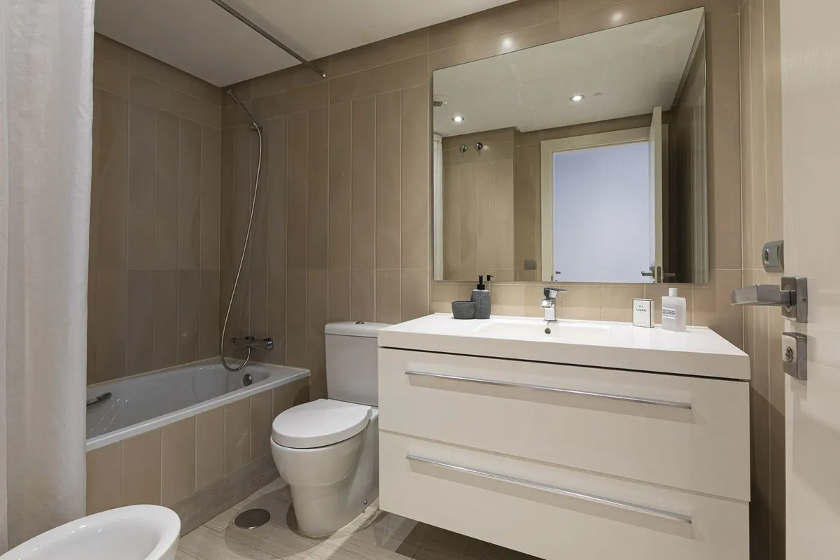 c436c0ef-1f8f-4cdb-8b7b-744f33816129