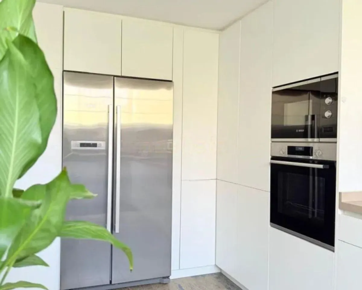 4da351c0-5646-4cb4-942f-3d9ef22f9c91