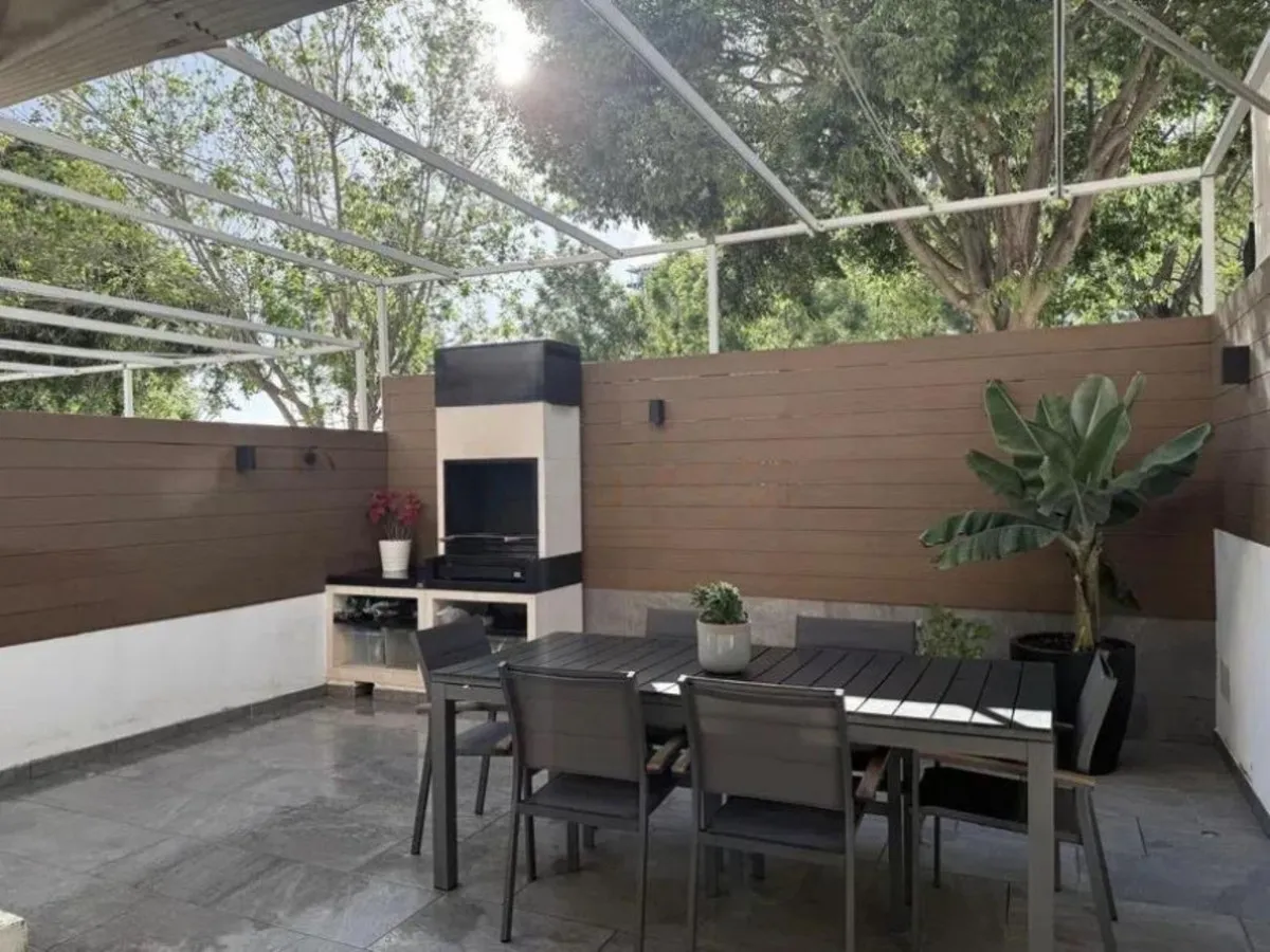 560ba5e9-c435-4c1f-9d66-1bab93f72e24