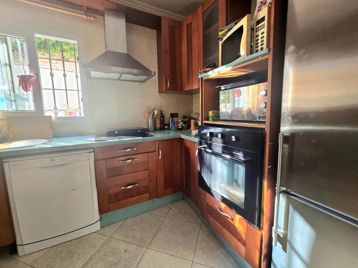 04a1ef2f-a62f-4067-a597-09e81c915b72