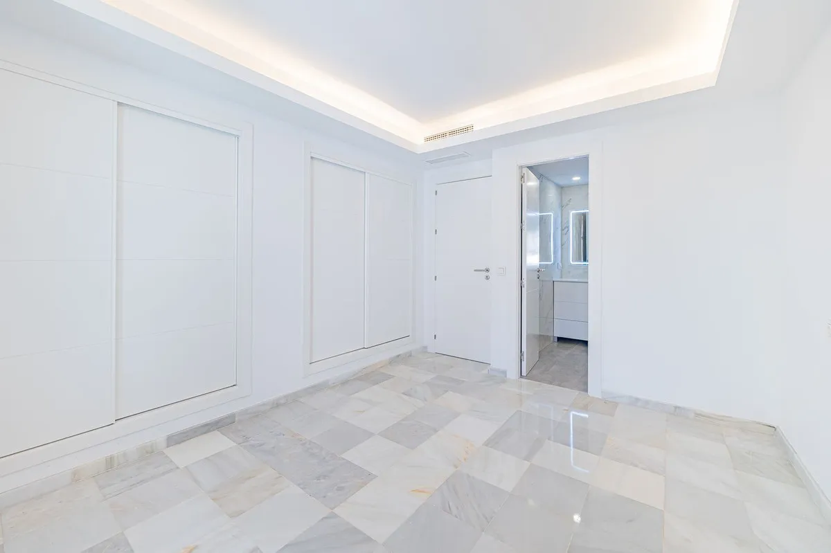 3ec261de-ec5d-4240-b788-3d904b275a1e