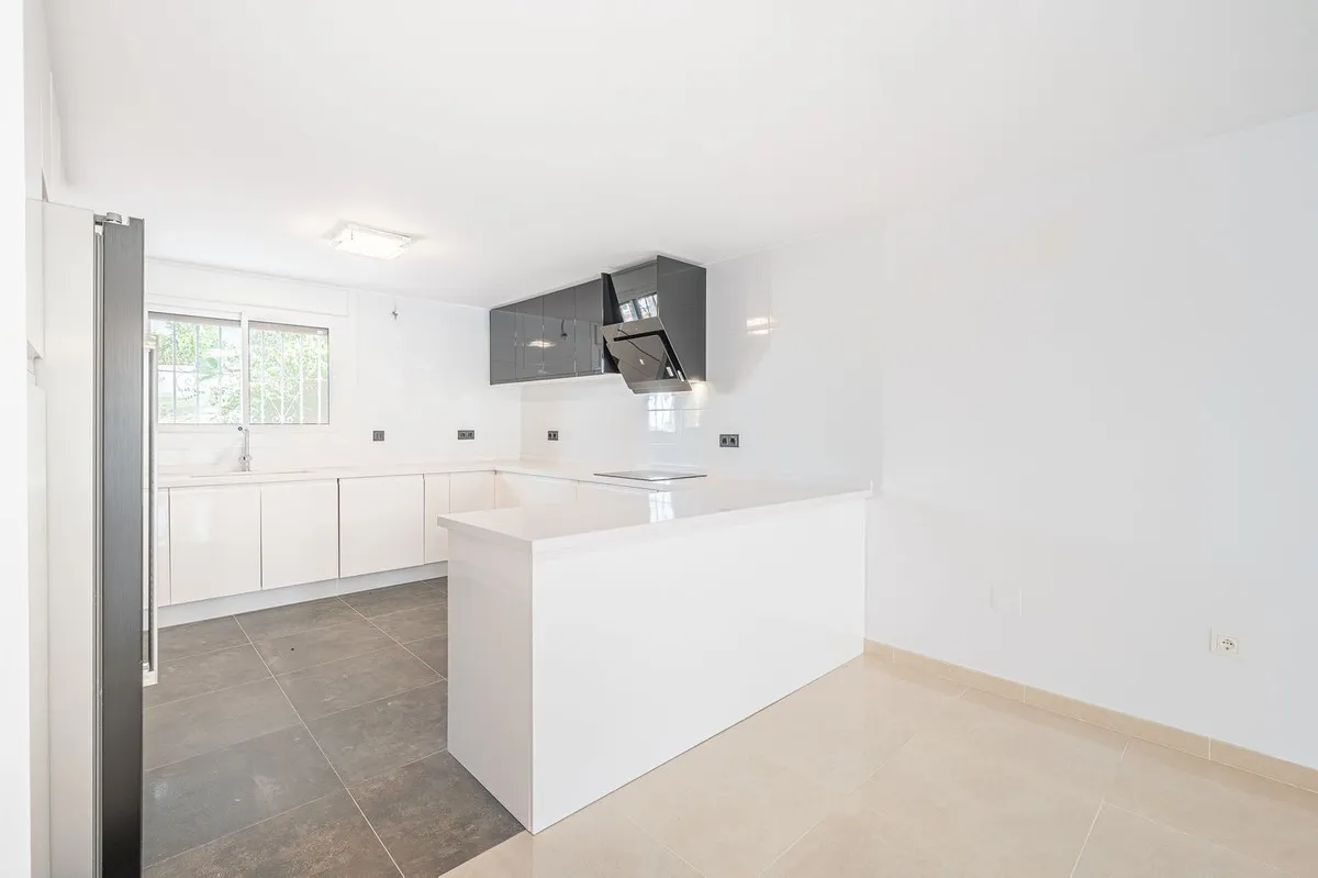 8845d478-53b5-4f5f-bb7f-a91f8fd30785