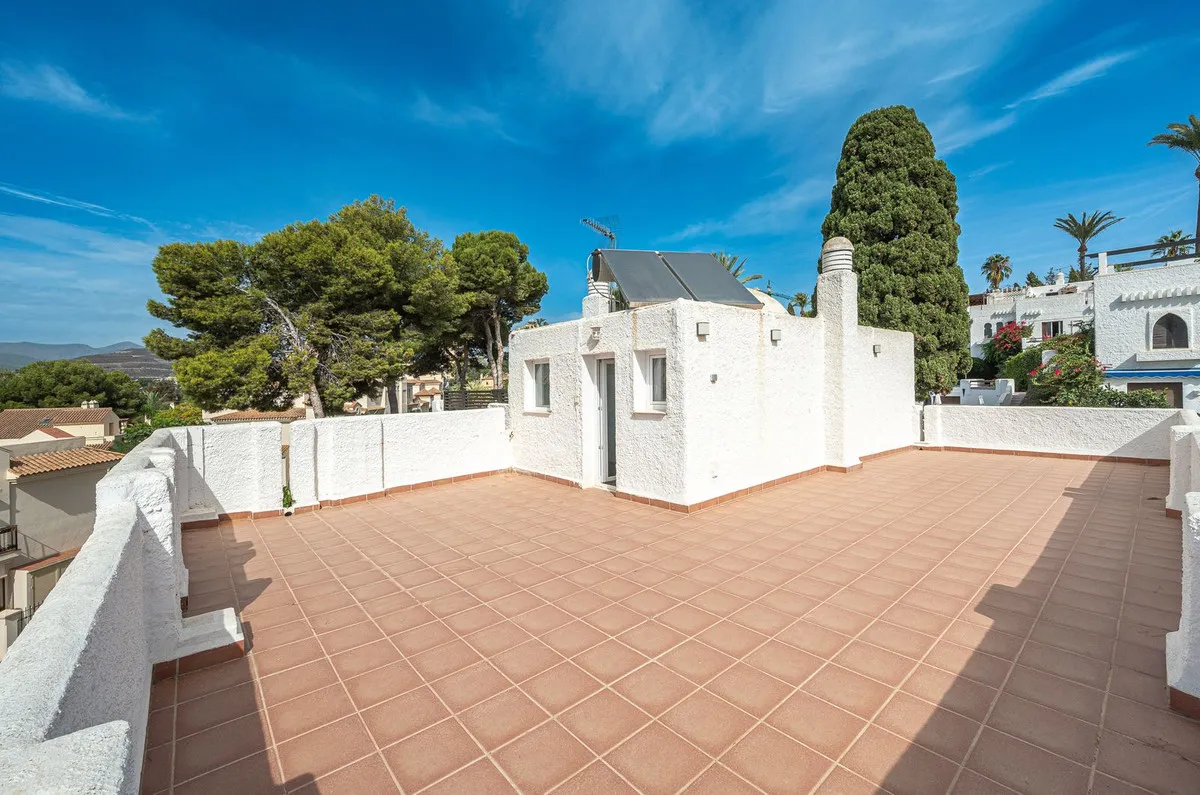 a2e0057c-990d-40fa-94bb-c6f1f7a9a09d