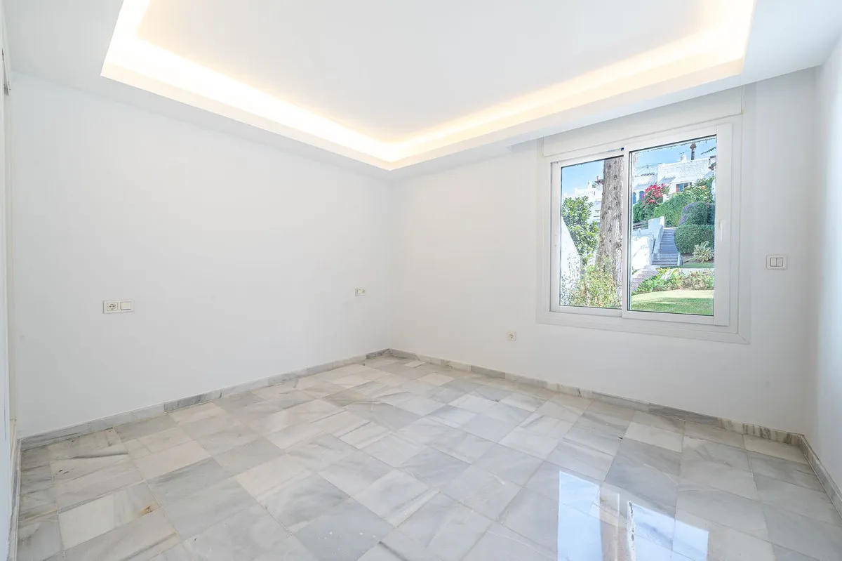 acb5ee6a-ed17-4426-97c5-d2574a9974c5