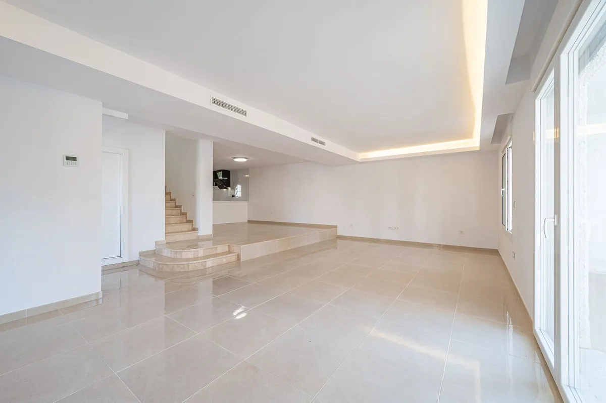 d475cf22-614a-4f36-b64b-c0357db4cc09