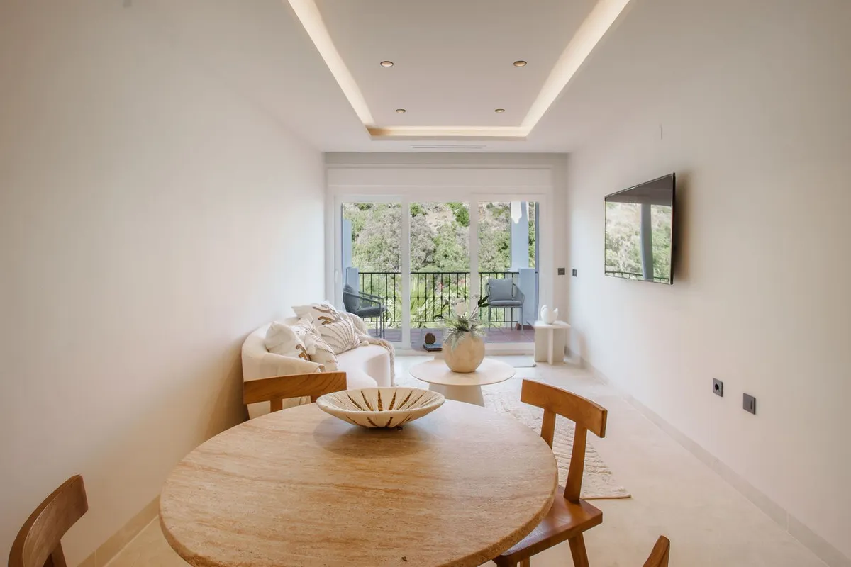 0988da48-c218-470a-98d7-2c413489b63e