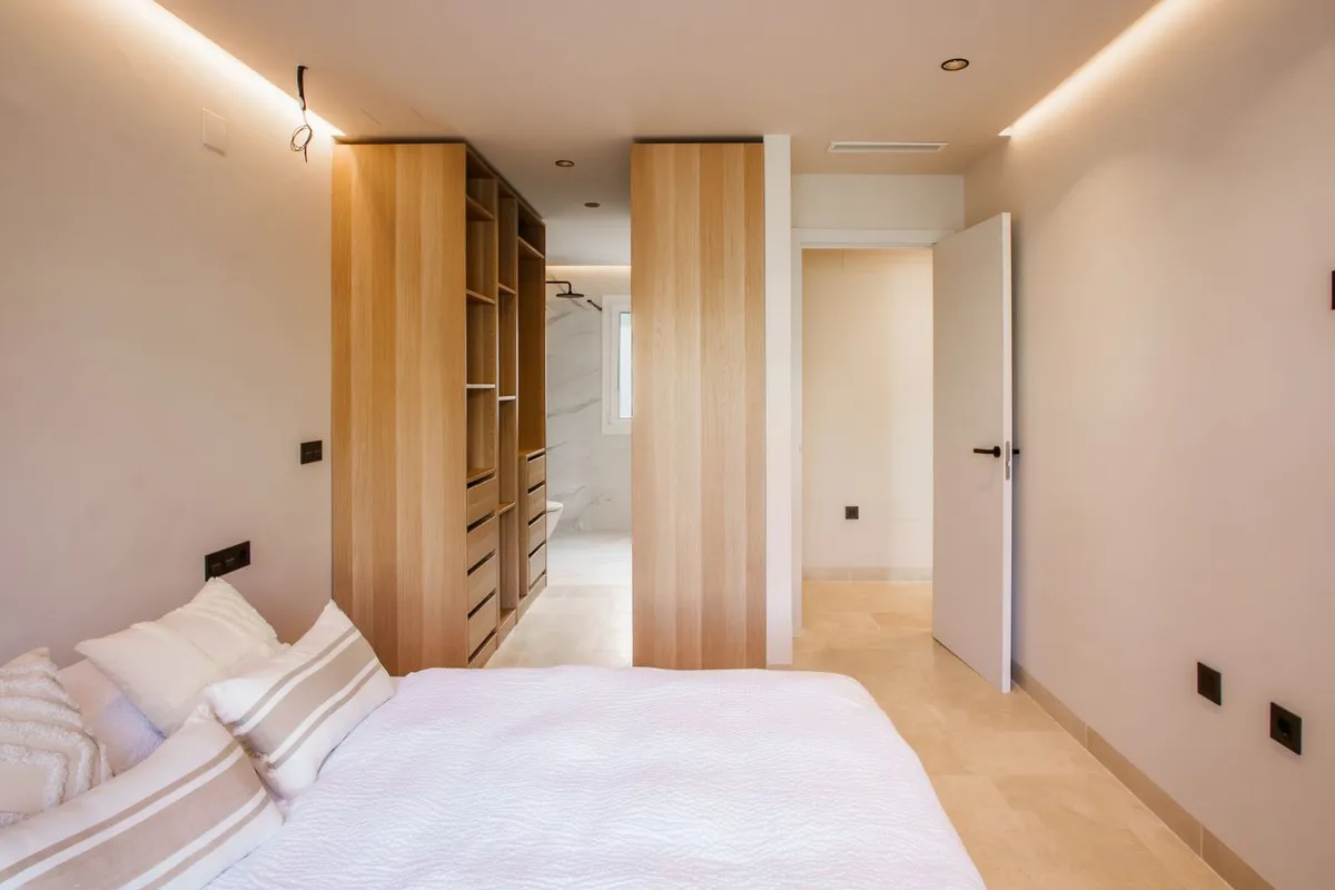 8e7157d0-d716-475e-ad53-897ddfae2407