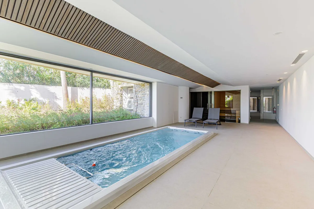 6fd5416a-1c4f-404f-8b72-4fb56f81954e