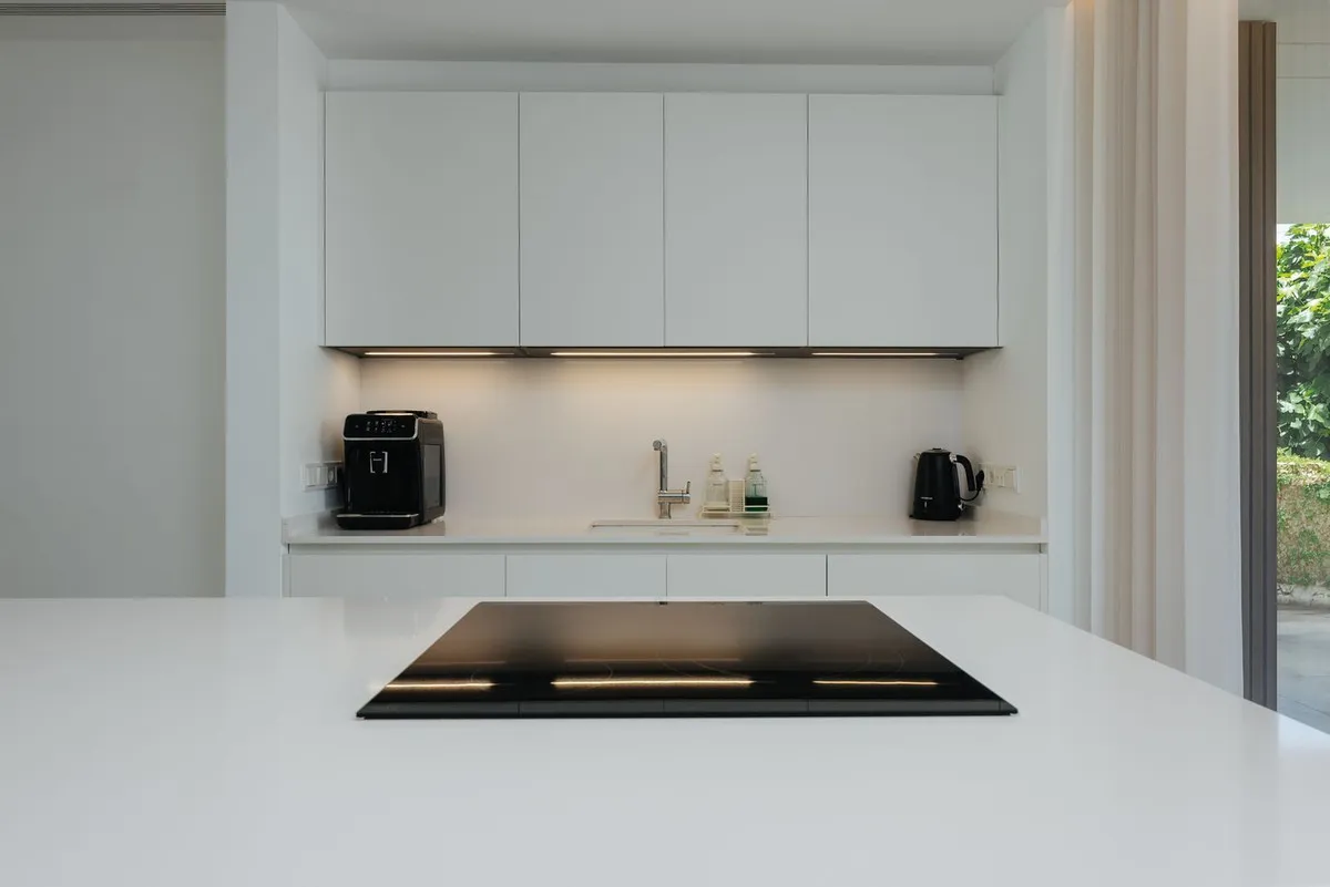 b6a71d7a-692b-42c1-82fc-ae7385a816c5