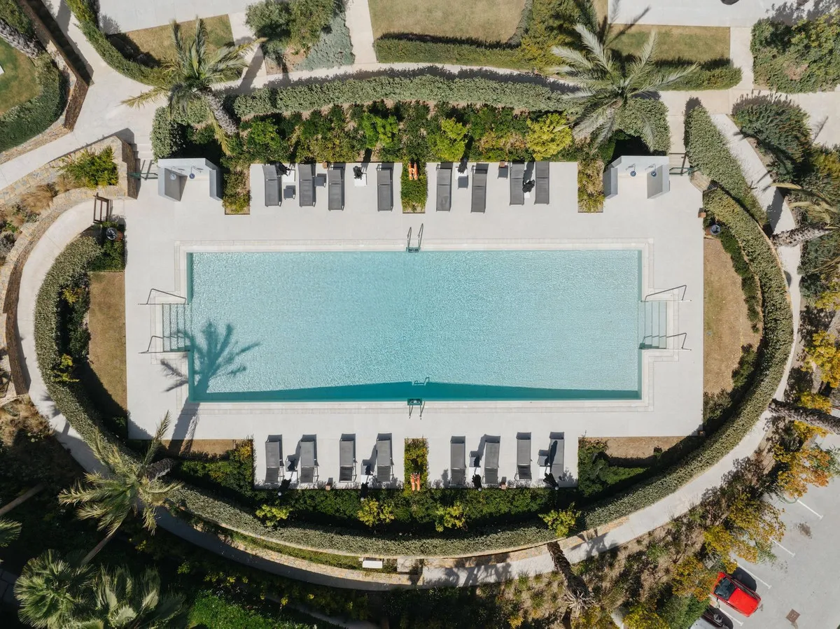 cdc1c6bd-34f5-45bf-8fc5-a95fe3cfbb3c