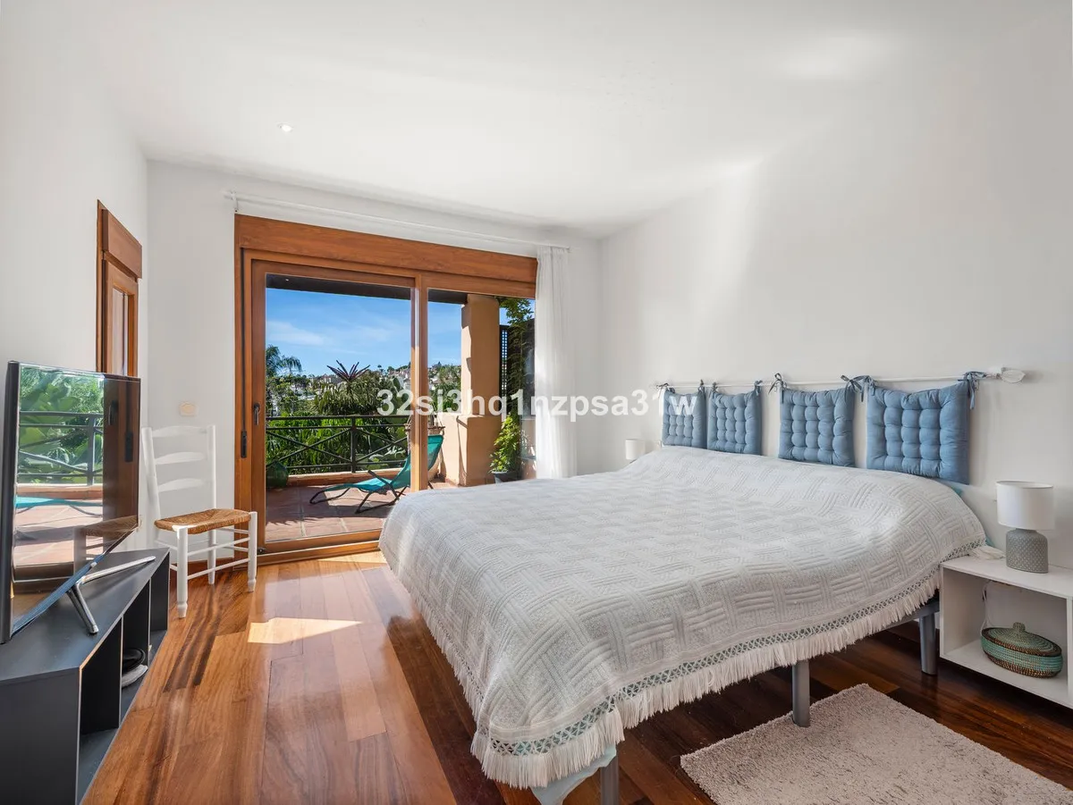 77f70ae4-6d7b-482c-8332-2b47a1abc310