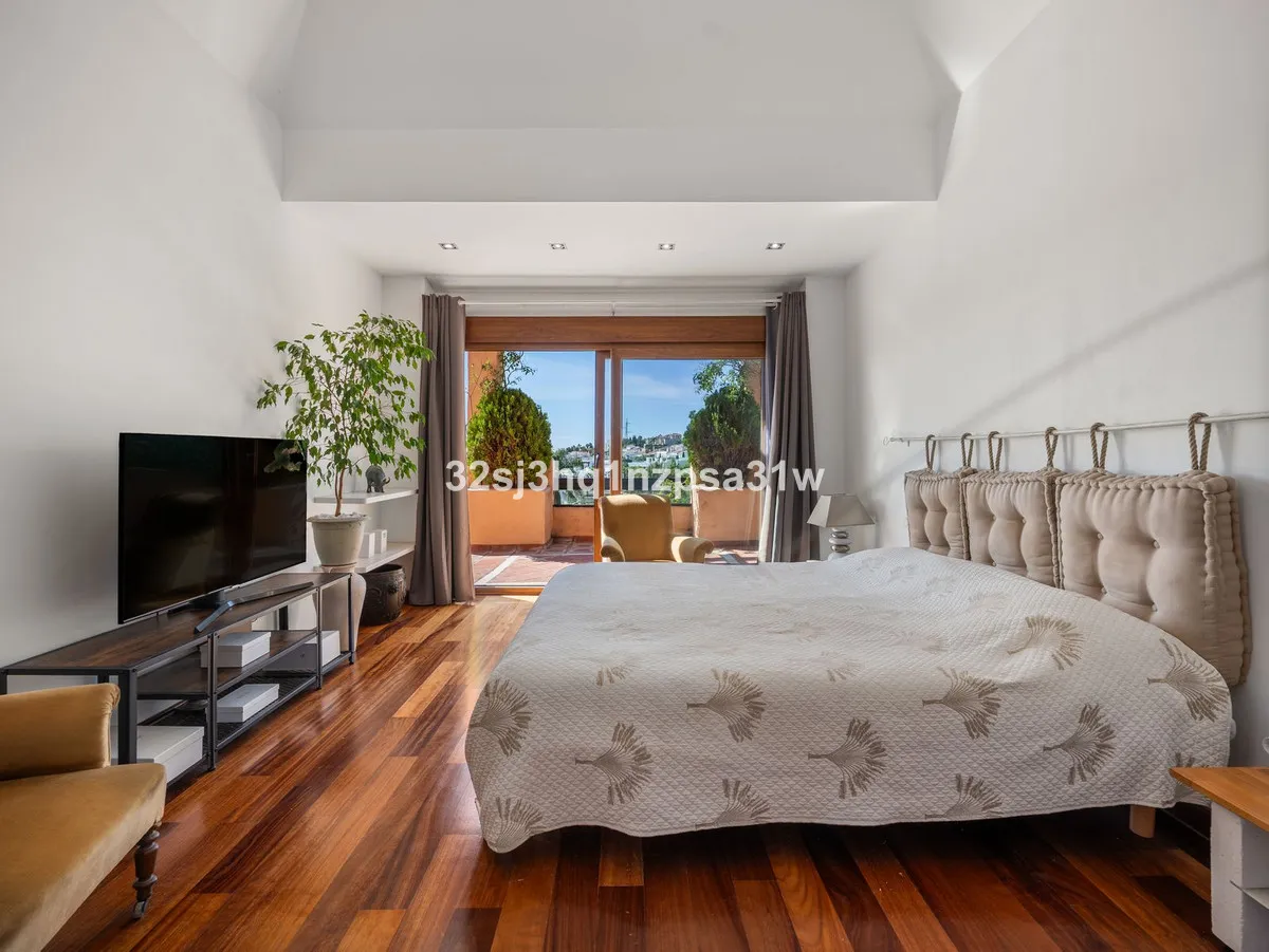 96526691-8088-4b9b-bc65-89f72c2a49a2