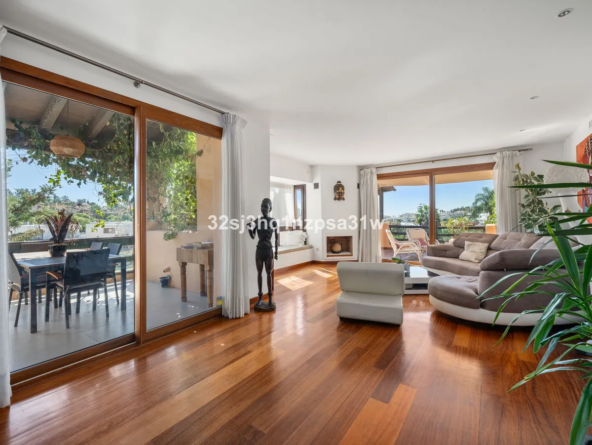 a5268f93-e0f3-4a4d-a629-c75168f7f624