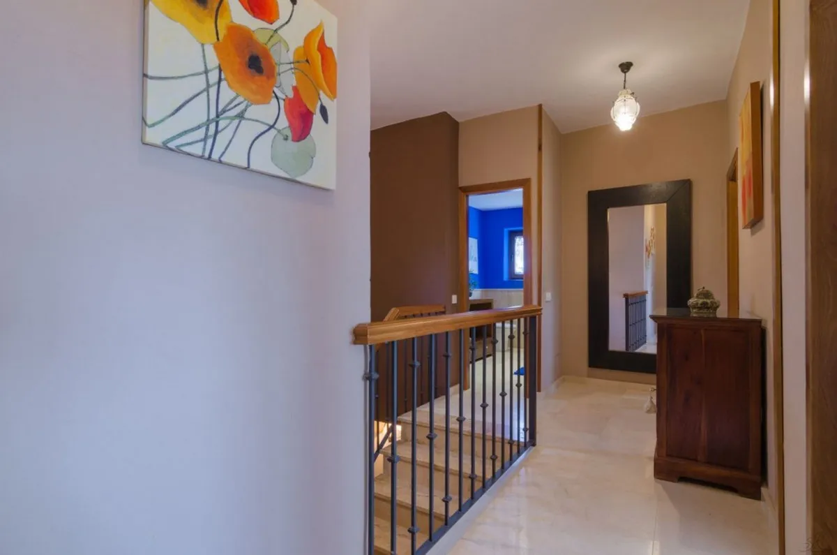 4d90351c-c6e5-4046-ab69-39c47115e08e