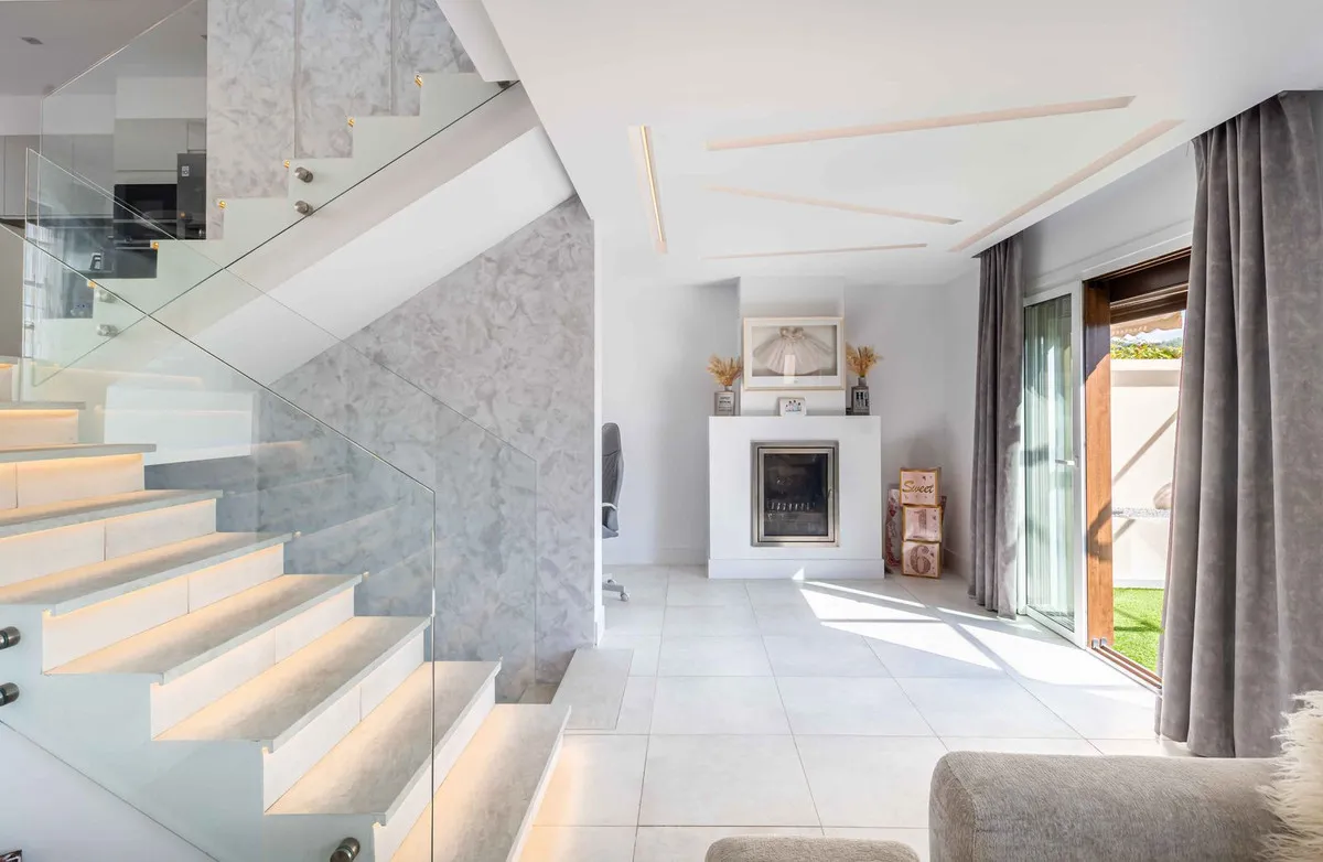 7a4c35ed-5ddc-4fcf-a386-b3cee5d99563