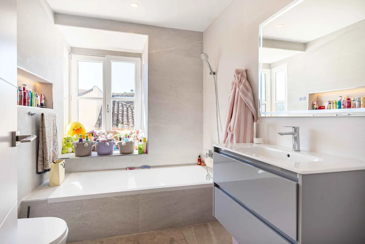 8baaaea2-8c39-4a60-aec2-df6ca252ca74