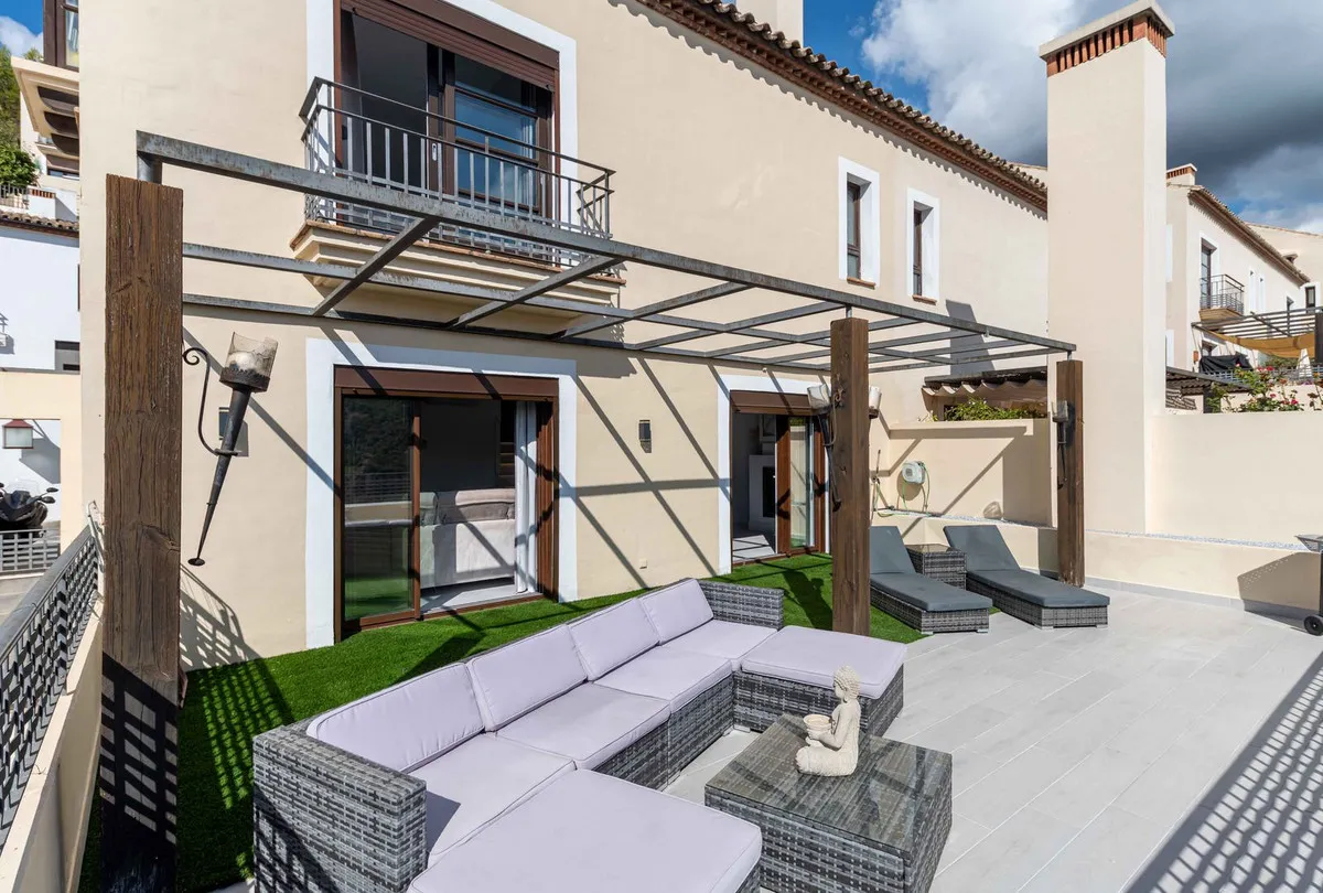 a5398e02-d9db-4300-848d-029744bc6d35