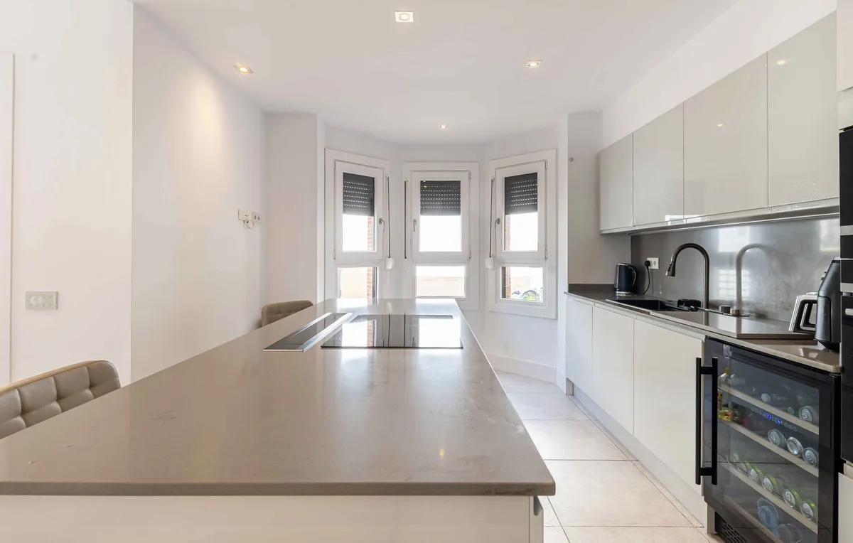 bc0746da-e8cd-463a-9b5b-f1347f674aa1