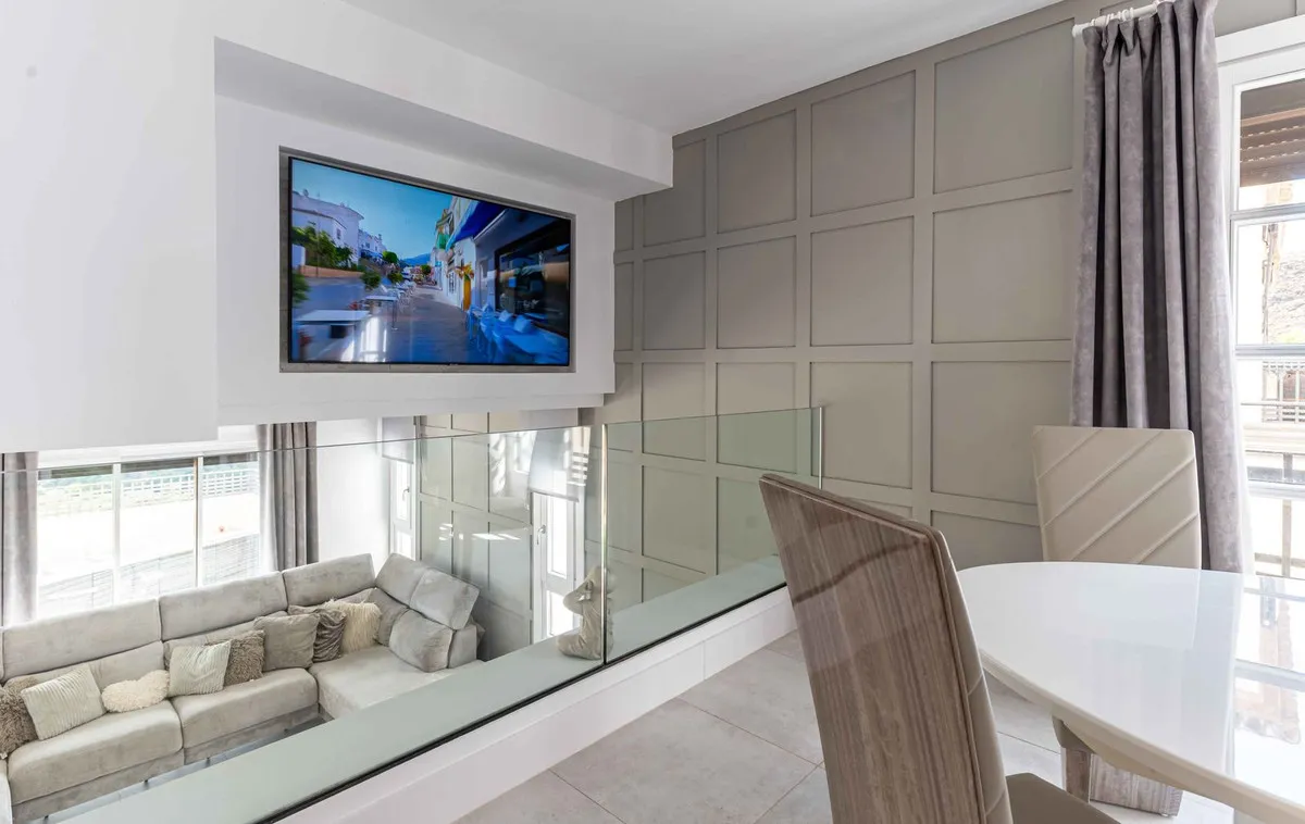 c2b260af-b231-4290-bdfd-3a251ea8a16b