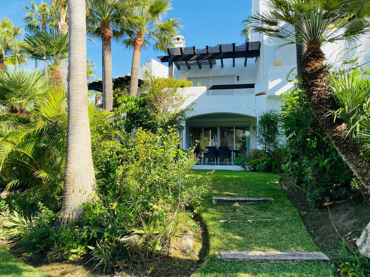 61f9eb53-5caf-40da-bdfd-18319e9a8c41