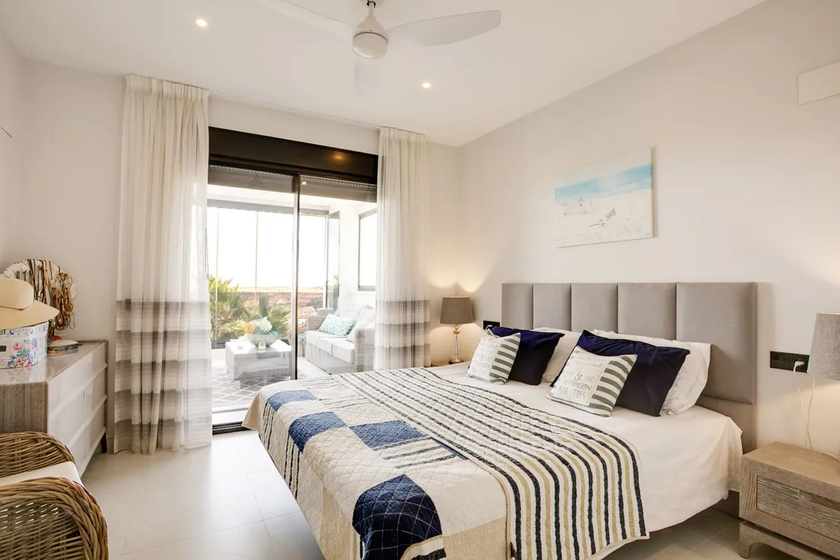 14c46ce1-d0f2-45ed-80e4-63ffee915ad1