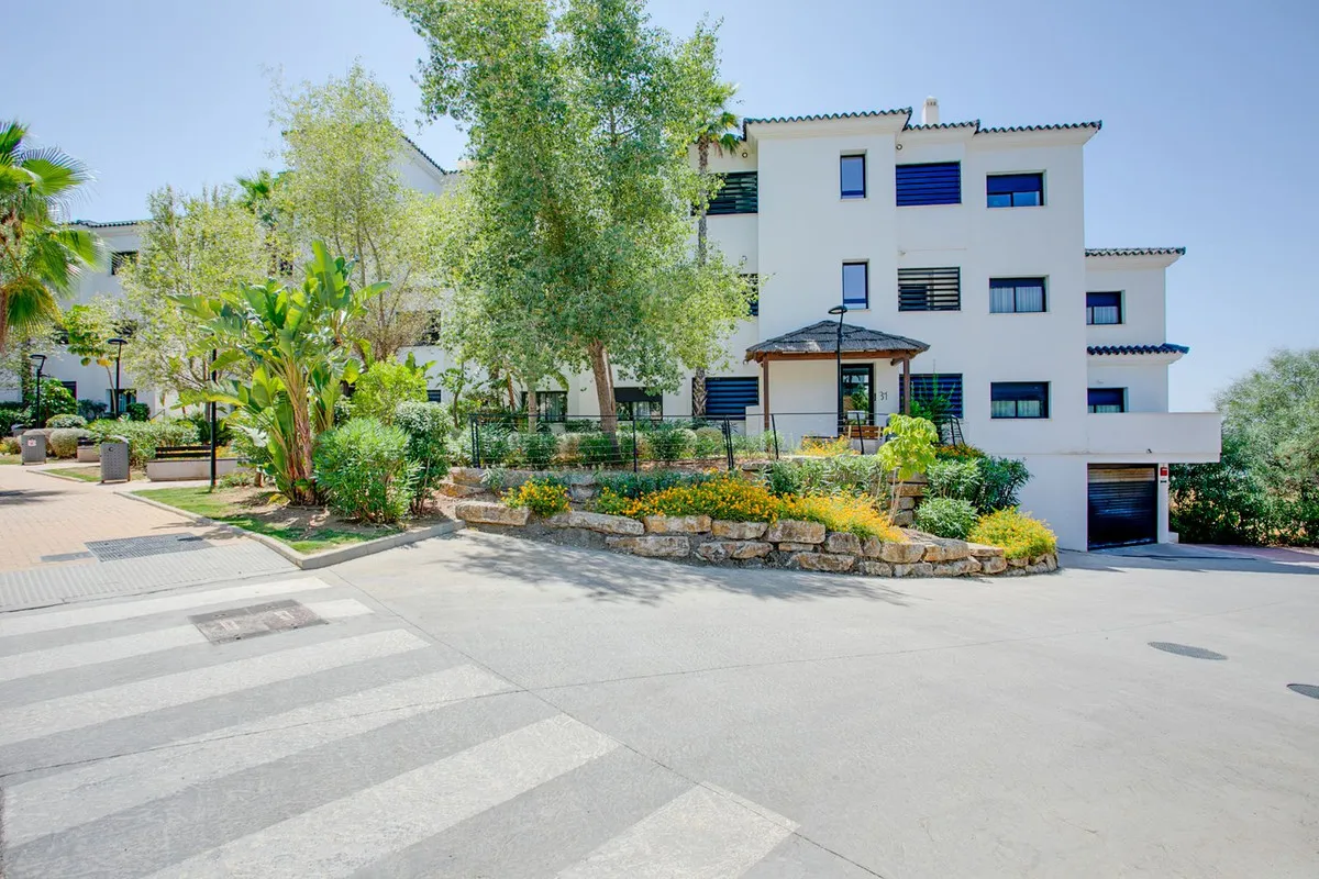 2f44e3db-5901-4107-8718-87dfd0228103