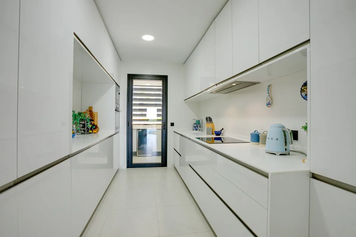 e5aedab0-faec-4b37-8358-2be0d287062b