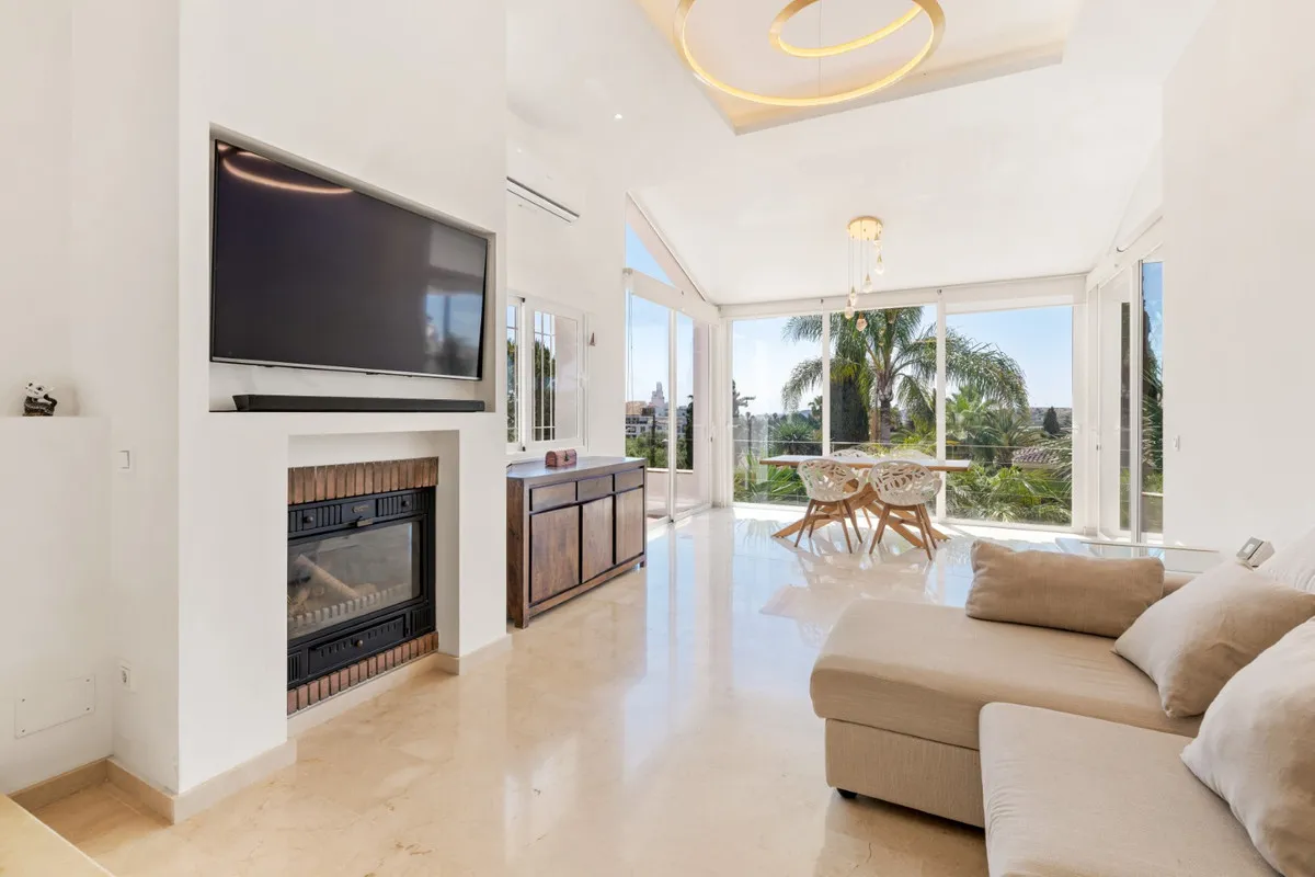 25d3edf7-1158-43ee-a4a4-c6f0cd258d57