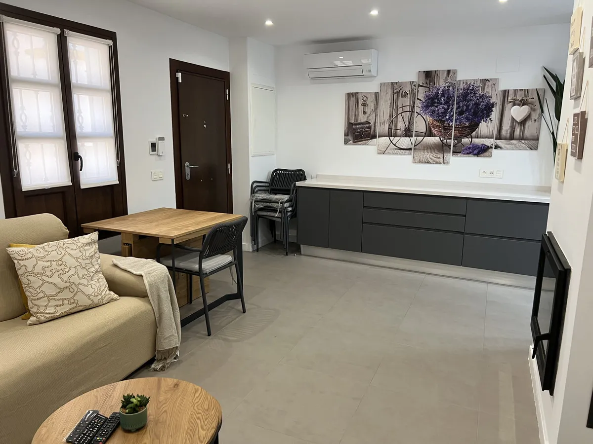 0af39d69-7023-4c77-a327-9efb7f3372c6