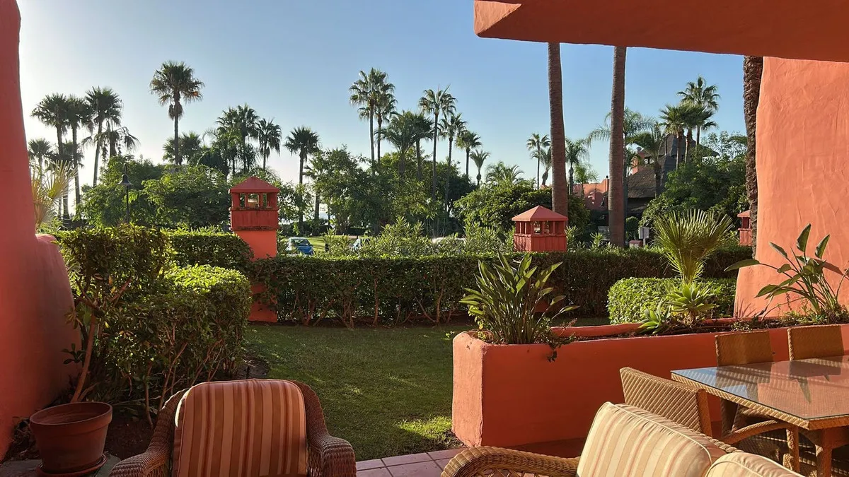 0aac27a5-a95a-4ab8-ab9b-bef4b73ed2cb