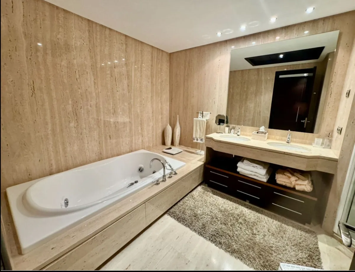 cf8ad02c-a73f-489e-92f5-b5b8a9de5ac3