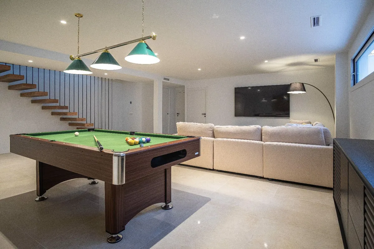 b9816bb9-3ed5-4853-a3b2-660d7a83944c