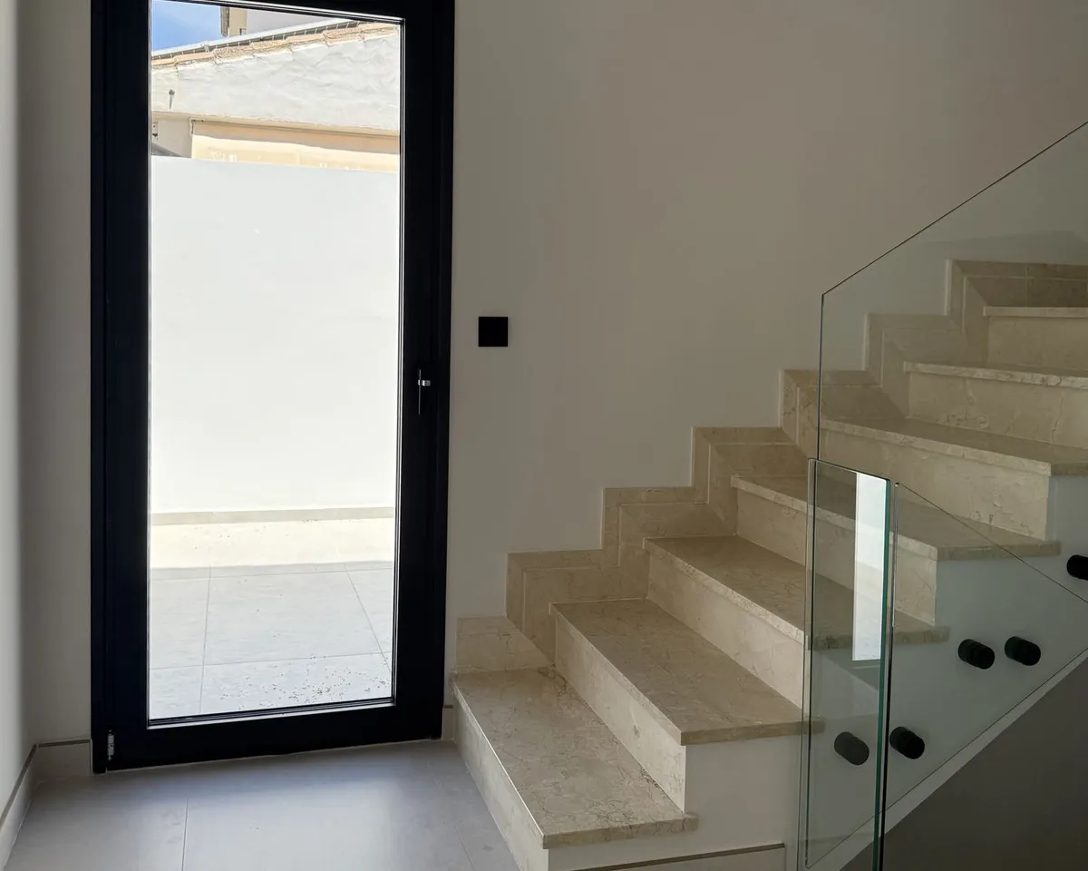 637fc352-5fb9-4ad6-8f2a-b2268d734642