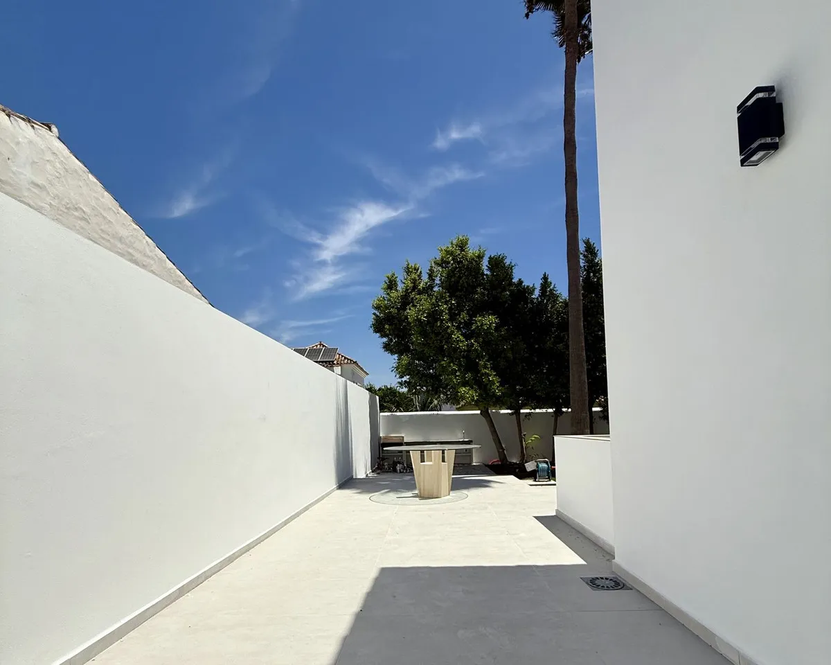 c0492f6b-28de-468a-929f-b6c9e5fd5d84