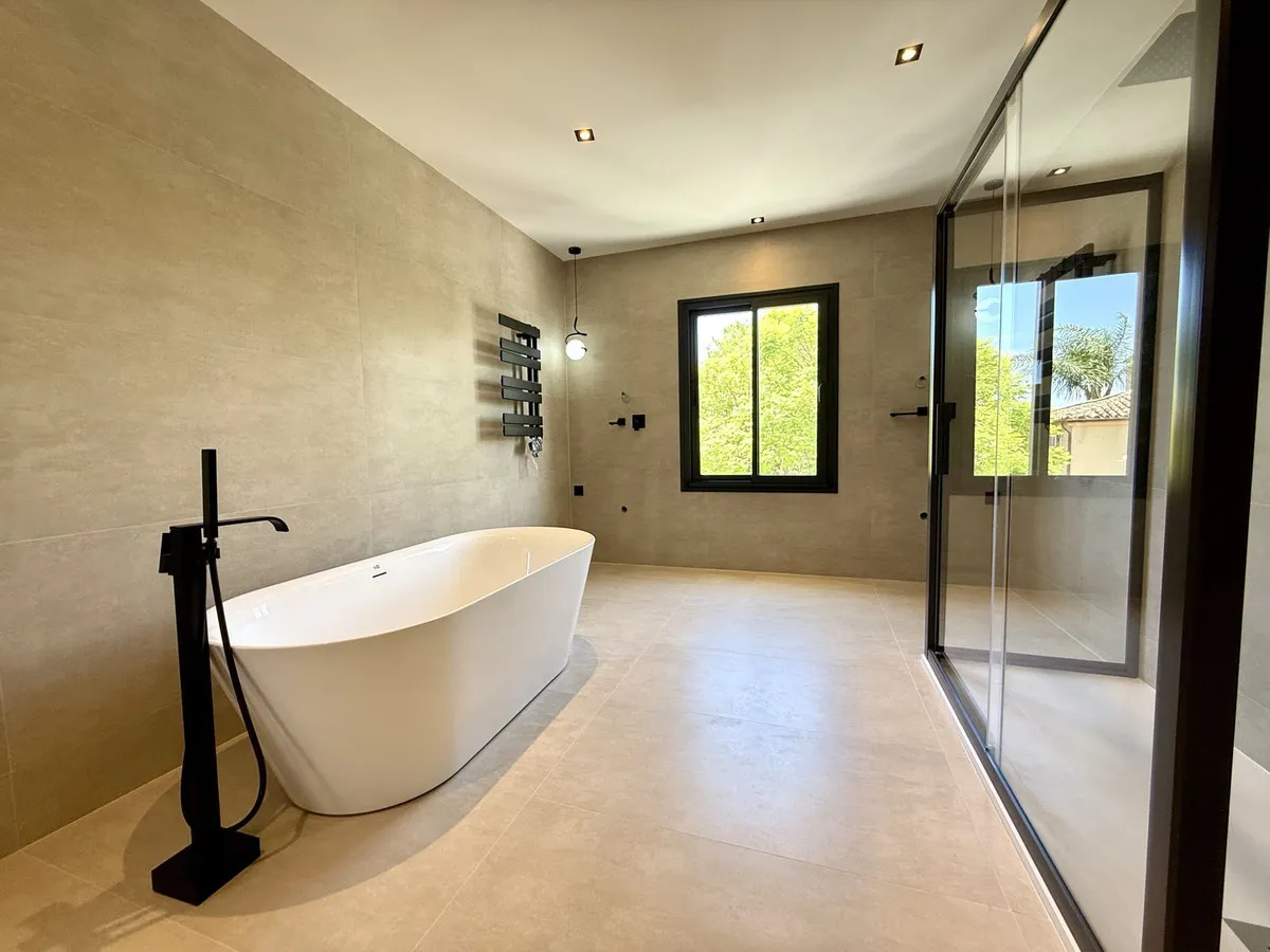 d34db122-bb33-4da9-84e5-5db378d0f7fa