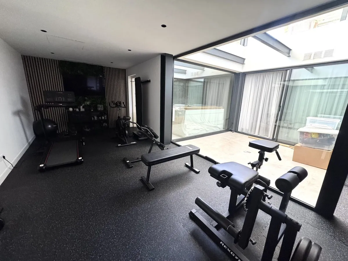 1942c16e-05a1-464e-b70b-06077ca6152c