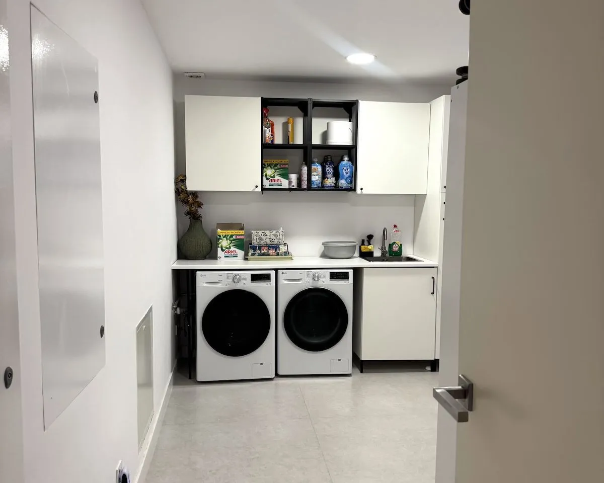 716069a2-3906-4f23-b288-d92b80295d8a